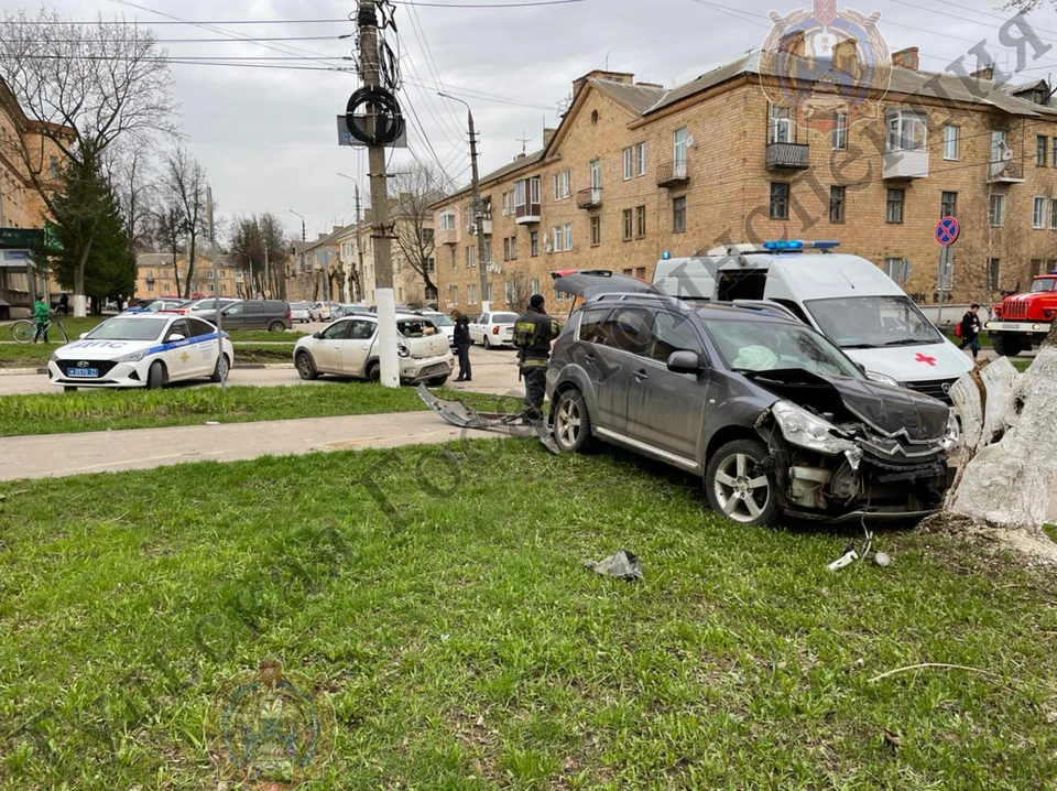 В Щекино Тульской области в ДТП пострадали три человека, включая 84-летнюю пенсионерку