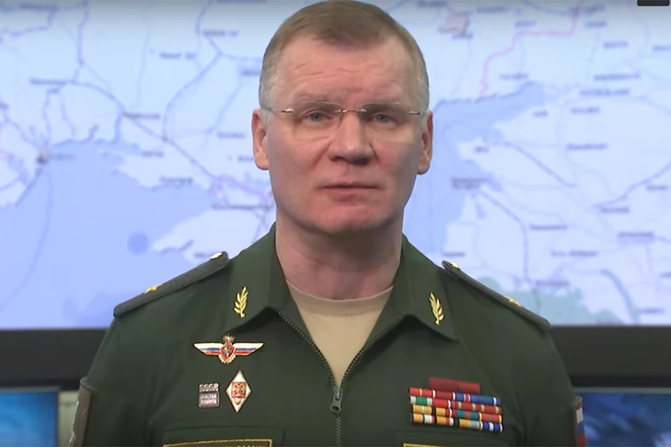 Минобороны рассказал о сбитых украинских самолетах и вертолетах в районе острова Змеиный. НА фото: официальный представитель Минобороны Игорь Конашенков. Фото: кадр из видео.