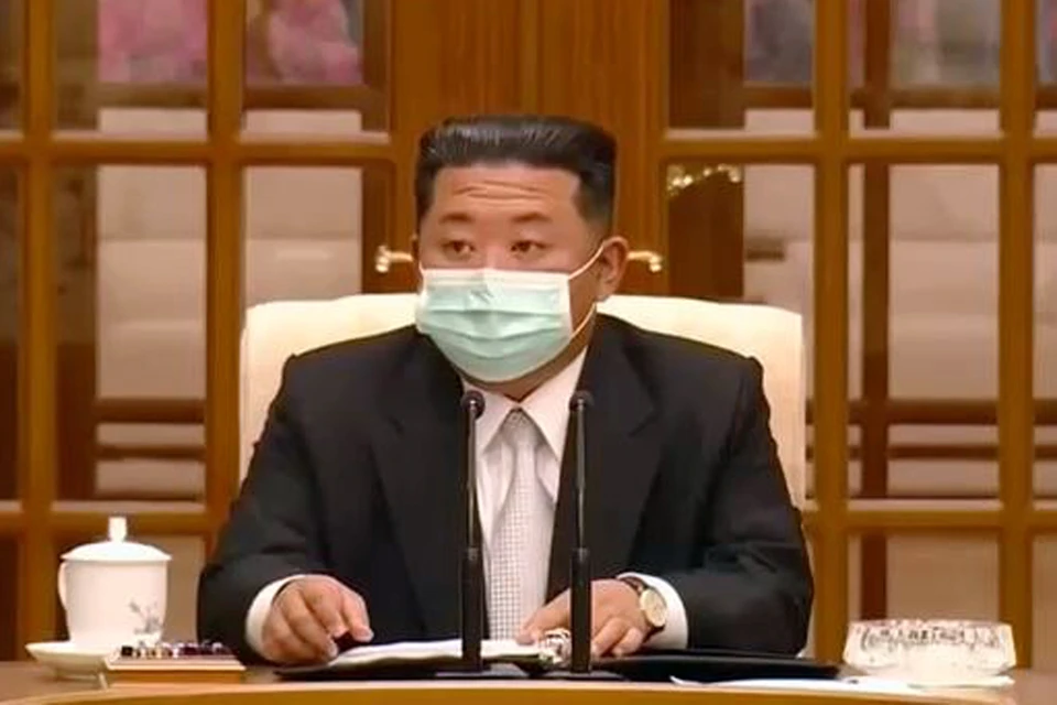 Власти Северной Кореи впервые с начала пандемии признали наличие в стране случаев заболевания COVID-19