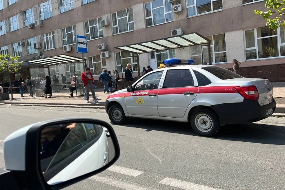Известно об эвакуации еще из 19 зданий города. Фото: очевидцы