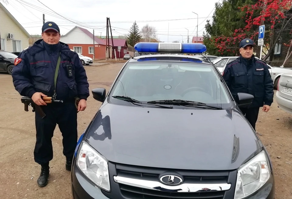 Правоохранители обнаружили два электросамоката и молодого человека, подходящего под описание