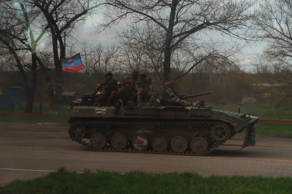 Военнослужащие Народной милиции ЛНР и союзных войск развивают наступление на попаснянском направлении