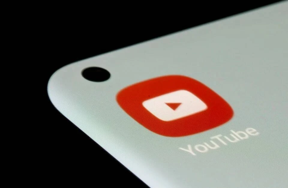 Глава Минцифры заявил, что закрытие YouTube в России не планируется