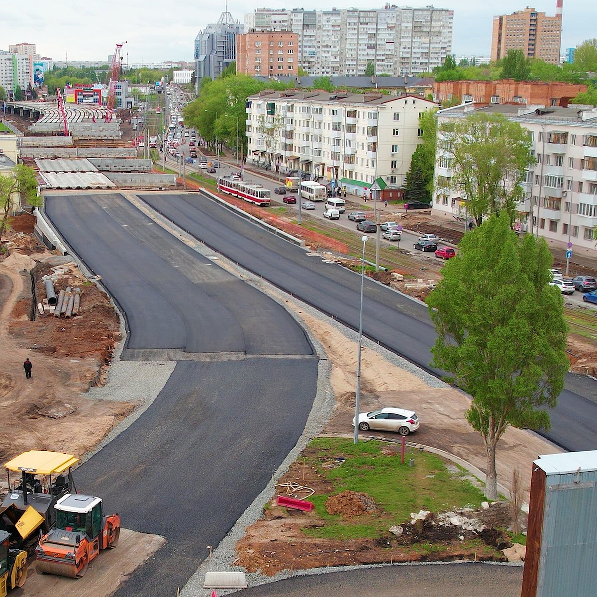 В Самаре начали асфальтировать эстакаду на улице Ново-Садовой - KP.RU