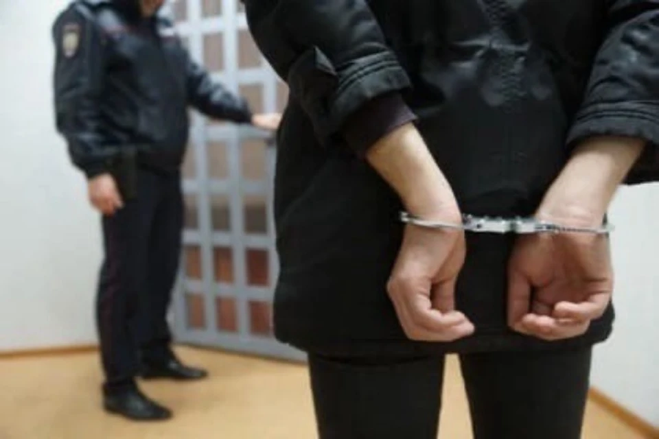 В Дзержинском районе Ярославля задержали мужчину с наркотиками