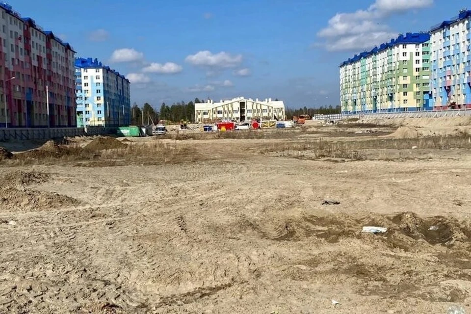 Фото: паблик [LIFE] Независимый Ноябрьск. Территория возле детского сада.