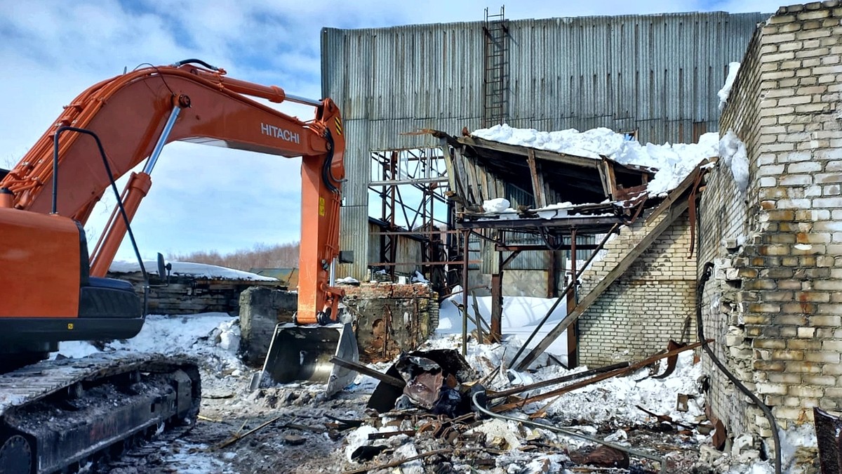 На Ямале началась ликвидация поселка Полярный, оставленного людьми в 2004  году - KP.RU