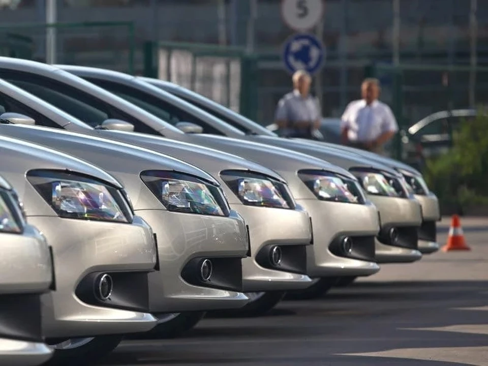 Кто заблаговременно успел встать в очередь, смогут приобрести автомобили казахстанской сборки в кредит всего под 4% годовых.