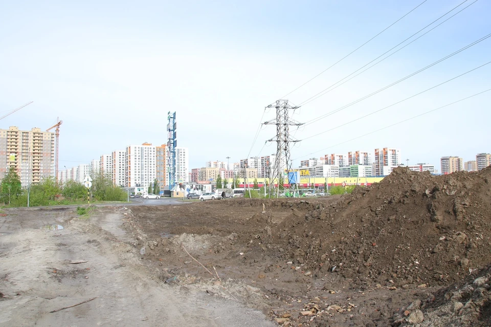 В Тюмени строят дорогу для связки улиц Мельникайте и Алебашевской.