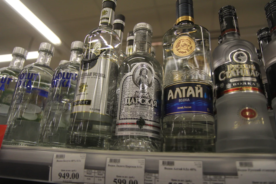 Женщину штрафуют за продажу алкоголя детям во второй раз