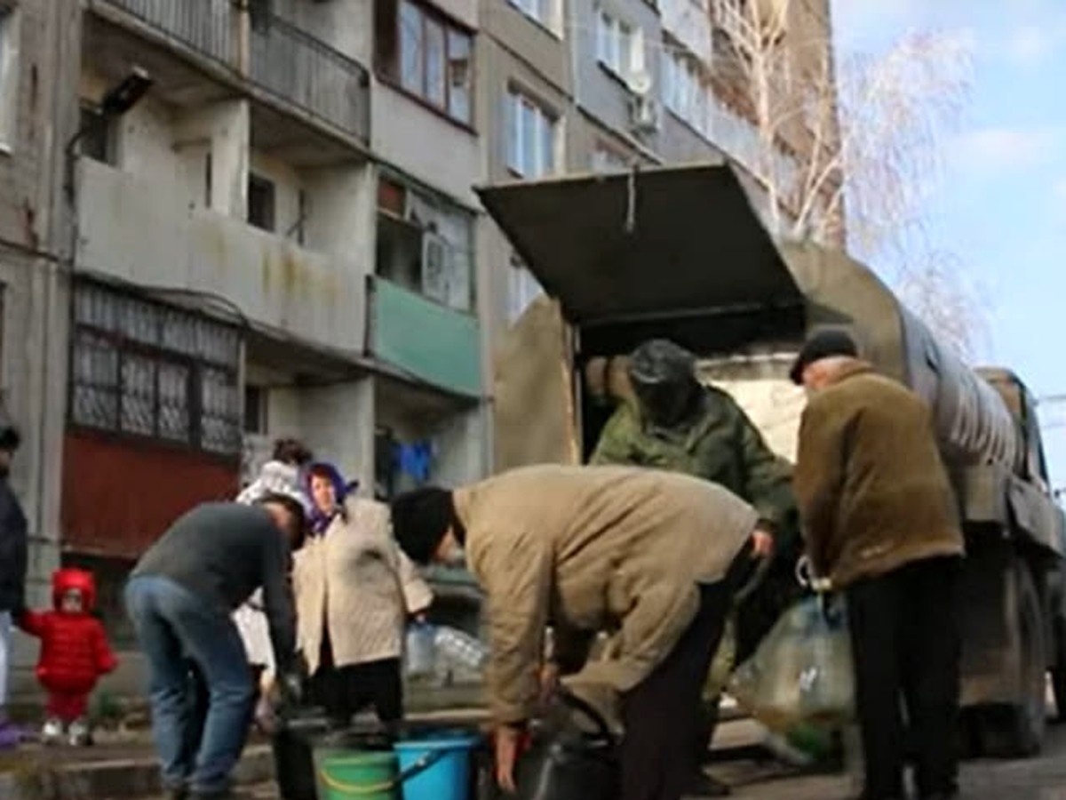 График подвоза воды в Донецке на 27 мая: власти опубликовали список адресов  - KP.RU