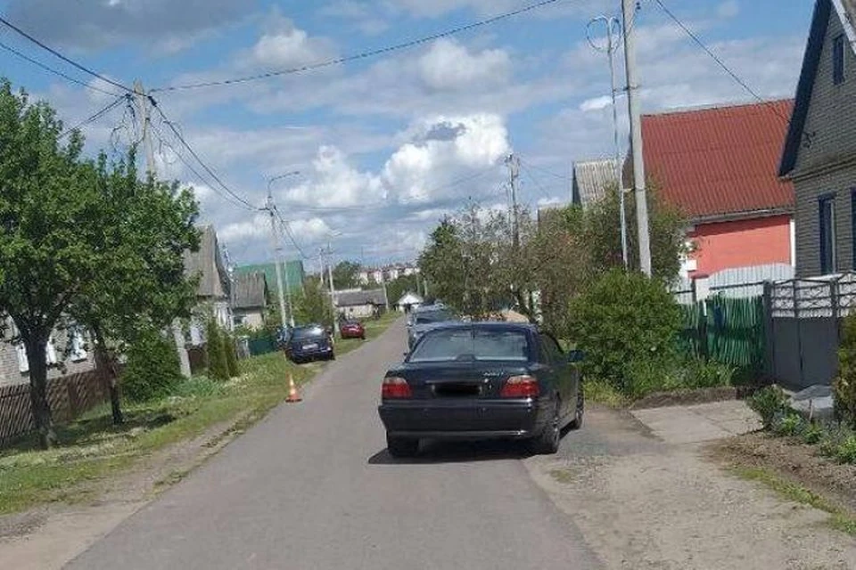 Родители оставили машину заведенной, за руль сел их 10-летний сын. Фото: телеграм-канал МВД Беларуси