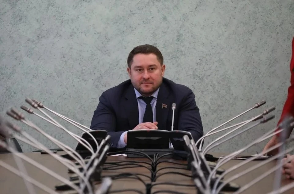 Константин Толкачев считает что стал жертвой спора, связанного с бизнесом. Фото: пресс-служба Заксобрания
