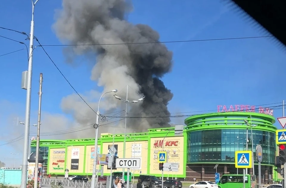 В центре Тюмени серьезный пожар.