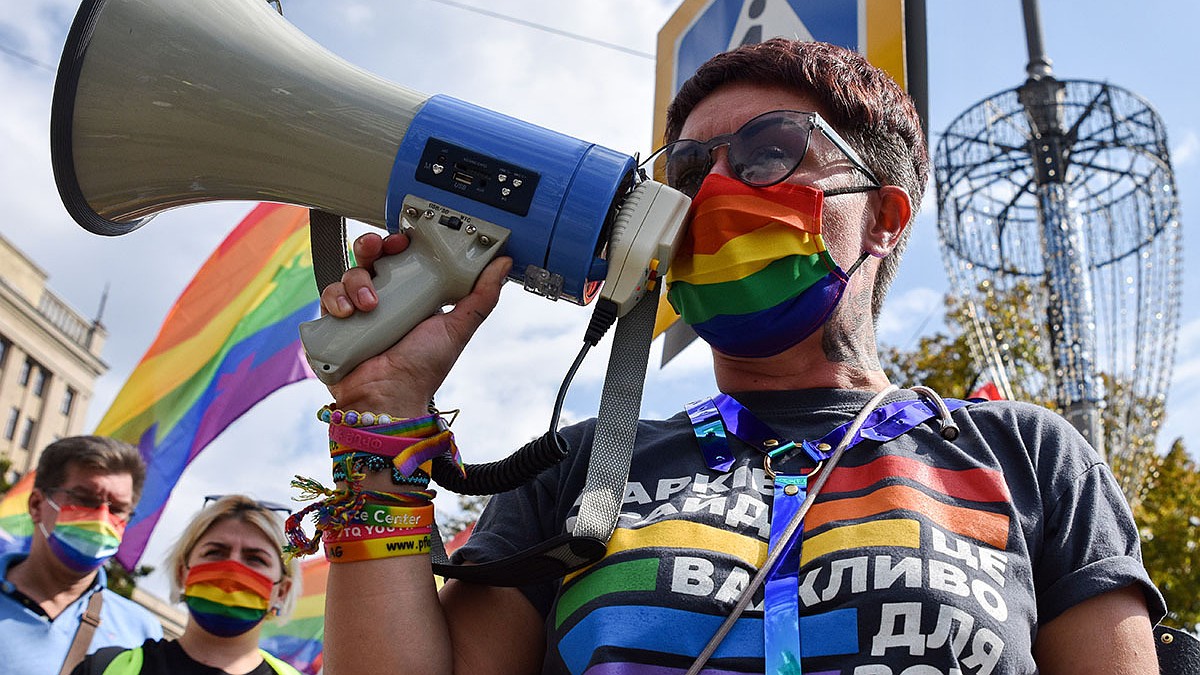 Гей-парад в Литве: геи-импотенты и лесби с целлюлитом бизнесу не нужны