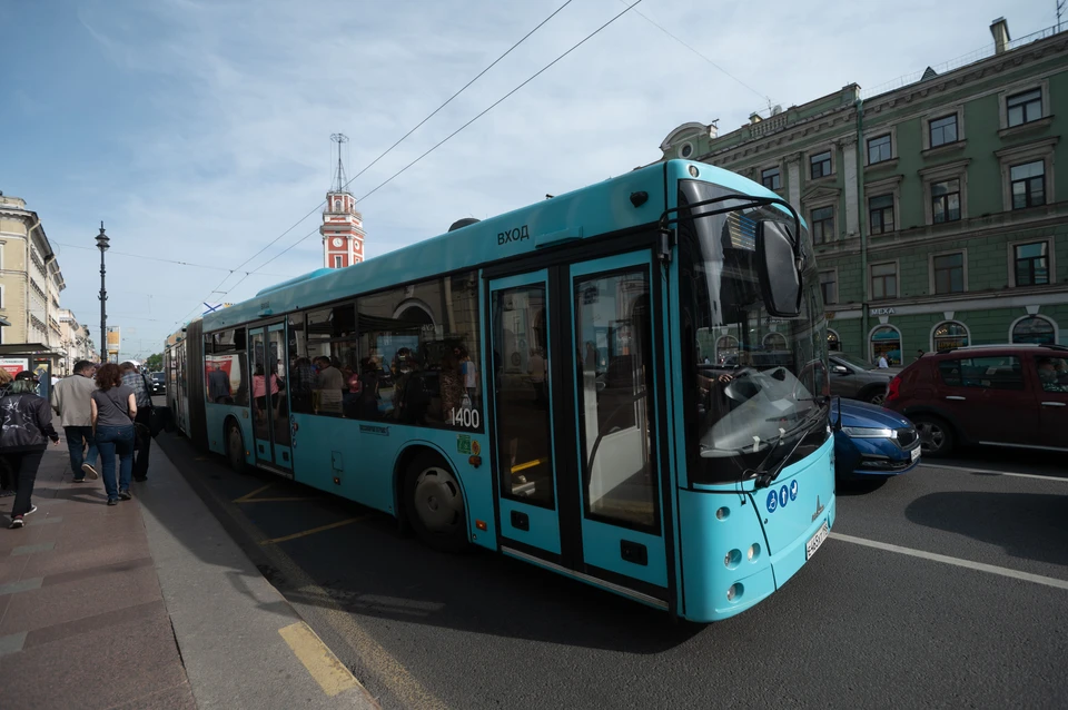 Дополнительные автобусы запустят на популярных маршрутах в Петербурге с 15 июня