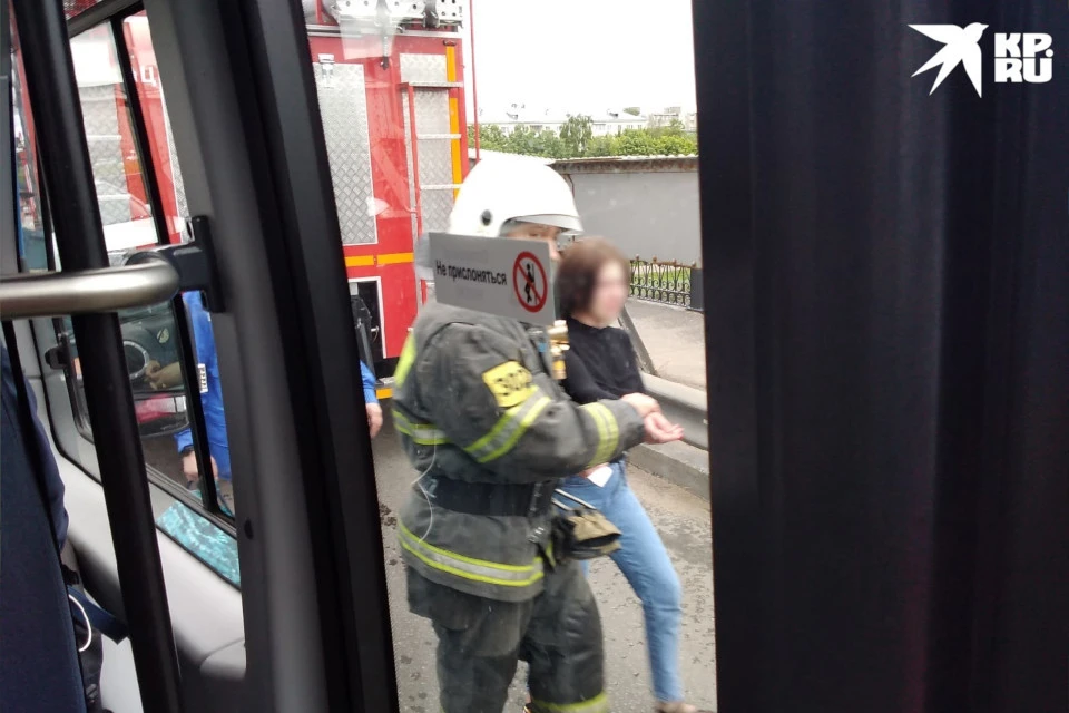 Спецслужбы вовремя приехали на помощь.
