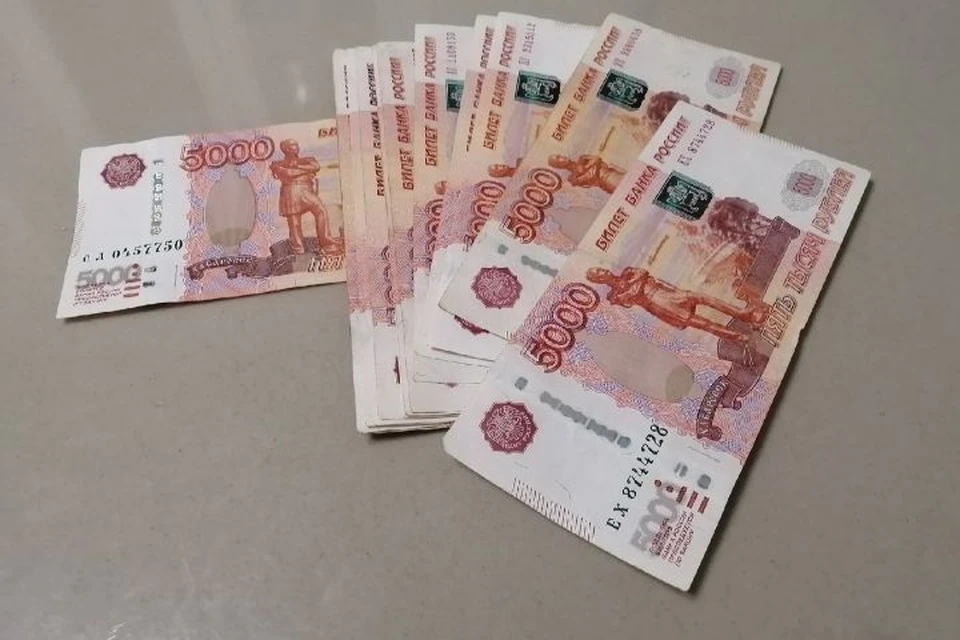По прогнозам специалистов Банка России, до 5-7% годовая инфляция снизится только в 2023 году