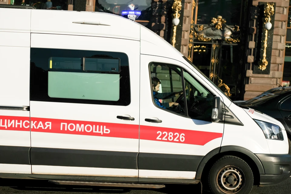 Отец и падчерица облились бензином и подожгли себя во время пьяного скандала в Ленобласти