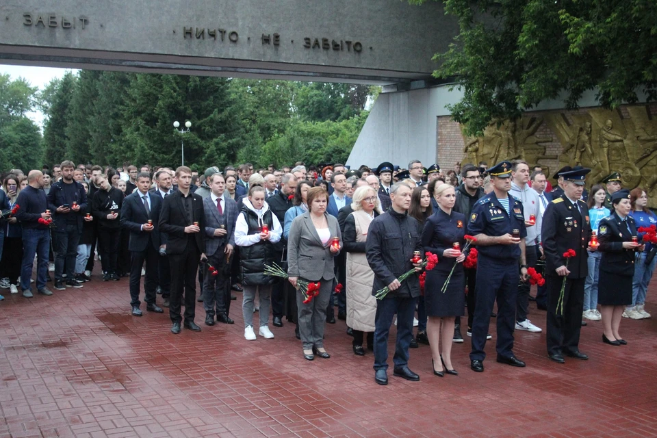 В 4 утра 22 июня на Скорбященском мемориальном комплексе прошла акция «Свеча Памяти».