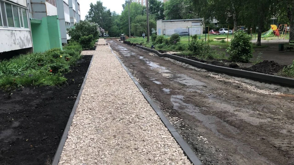 В Ульяновске в 23 дворах появятся тротуары, светодиодное освещение и скамейки