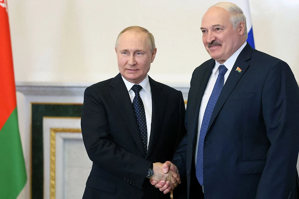 Прошла рабочая встреча и переговоры президентов России Владимира Путина и Белоруссии Александра Лукашенко