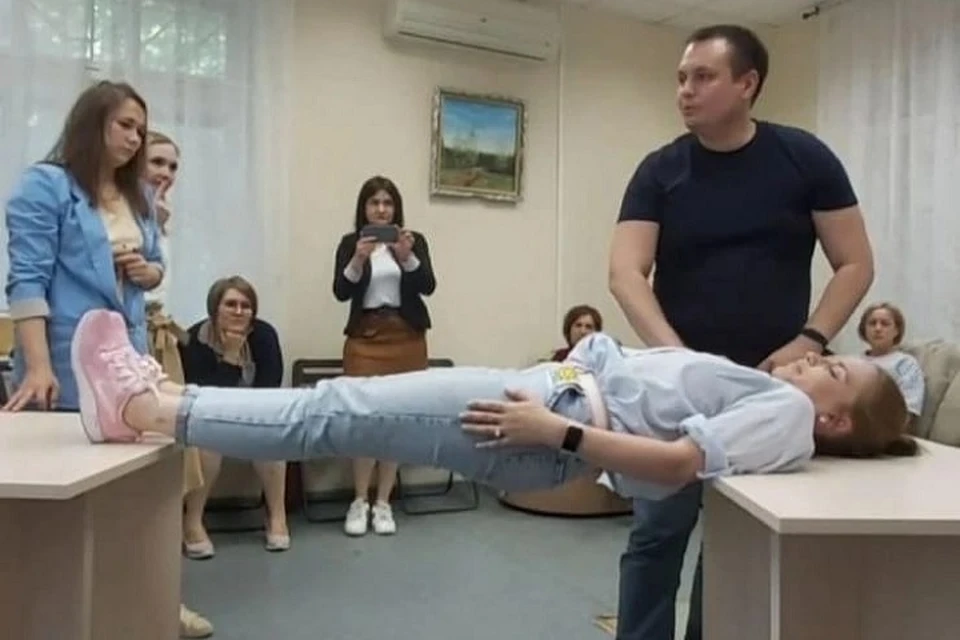 Самые смелые сотрудники ГУФСИН испытали на себе действие транса Фото: ГУФСИН по Свердловской области