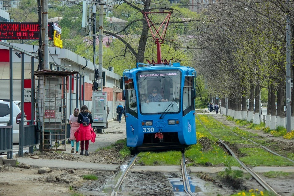 Не работают также электробусы .