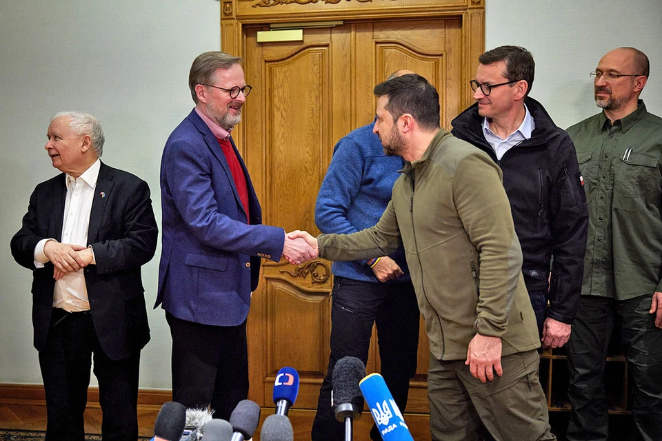 Делегация высокопоставленных польских чиновников уже наведывалась в Киев.