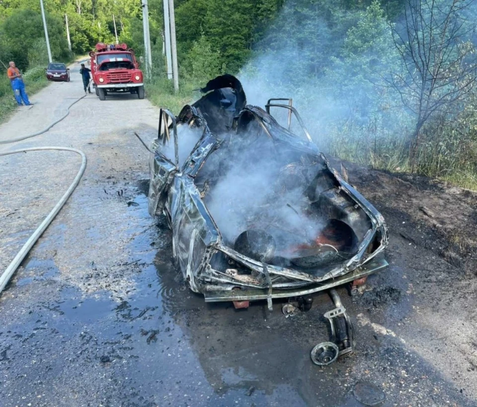 В СНИ "Строитель-1" сгорел автомобиль.