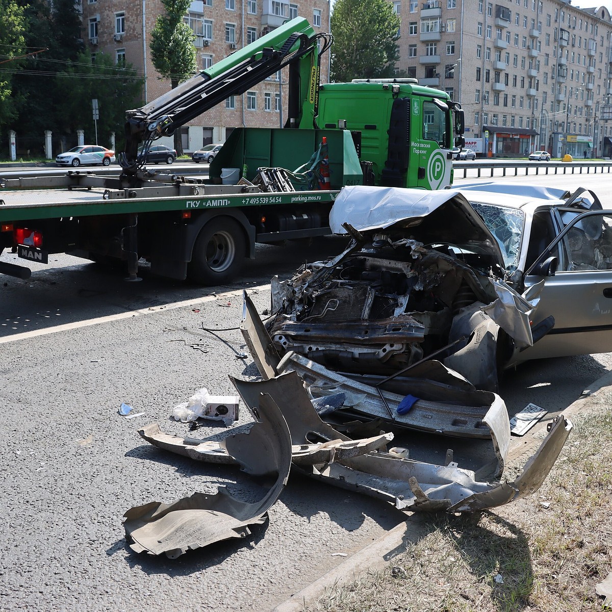 Массовое ДТП с участием семи автомобилей произошло в Москве на шоссе  Энтузиастов - KP.RU