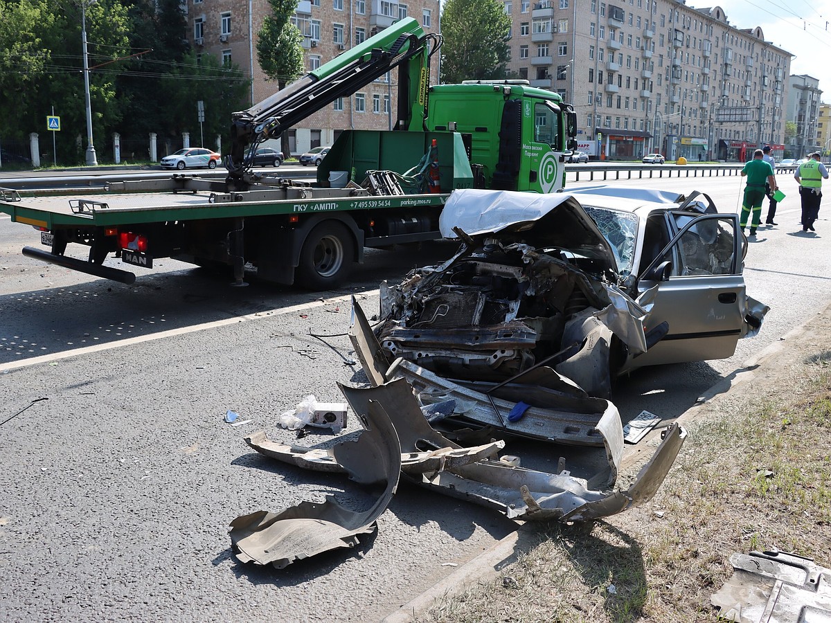 Массовое ДТП с участием семи автомобилей произошло в Москве на шоссе  Энтузиастов - KP.RU