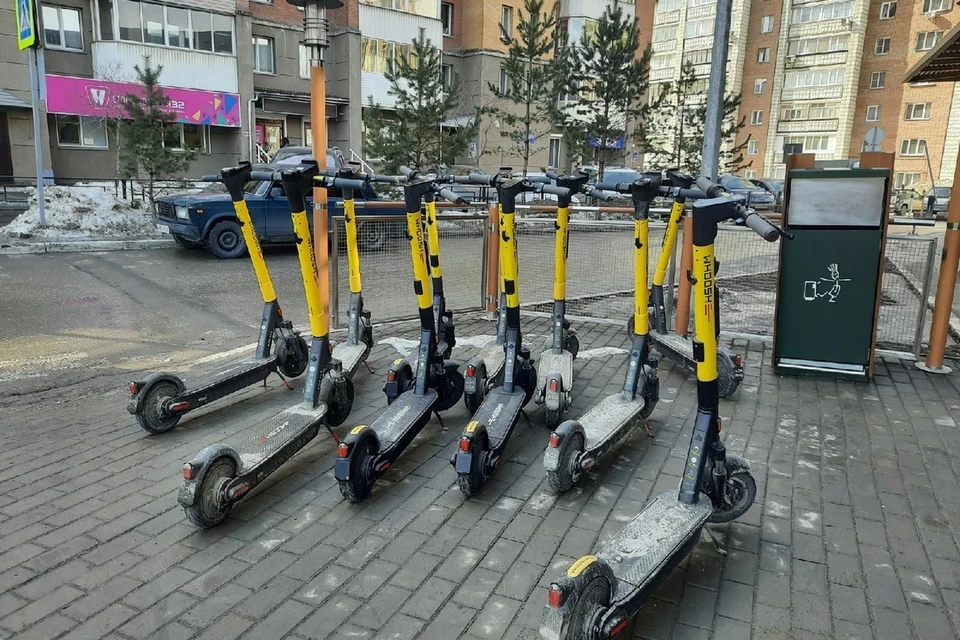 Новосибирские активисты хотят свою полосу для электросамокатов.