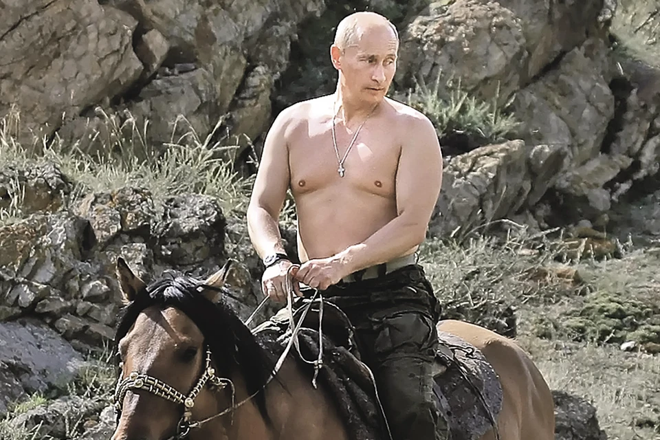 Знаменитое фото Путина с обнаженным торсом на отдыхе в Туве в 2009 году уже много лет не дает покоя западным лидерам. Фото: Alexey DRUZHINYN/Global Look Press