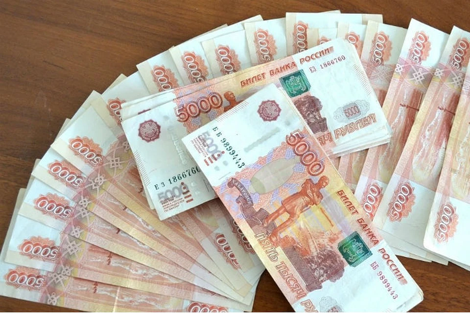 Полмиллиона рублей перевела мошенникам пенсионерка из Усть-Илимска