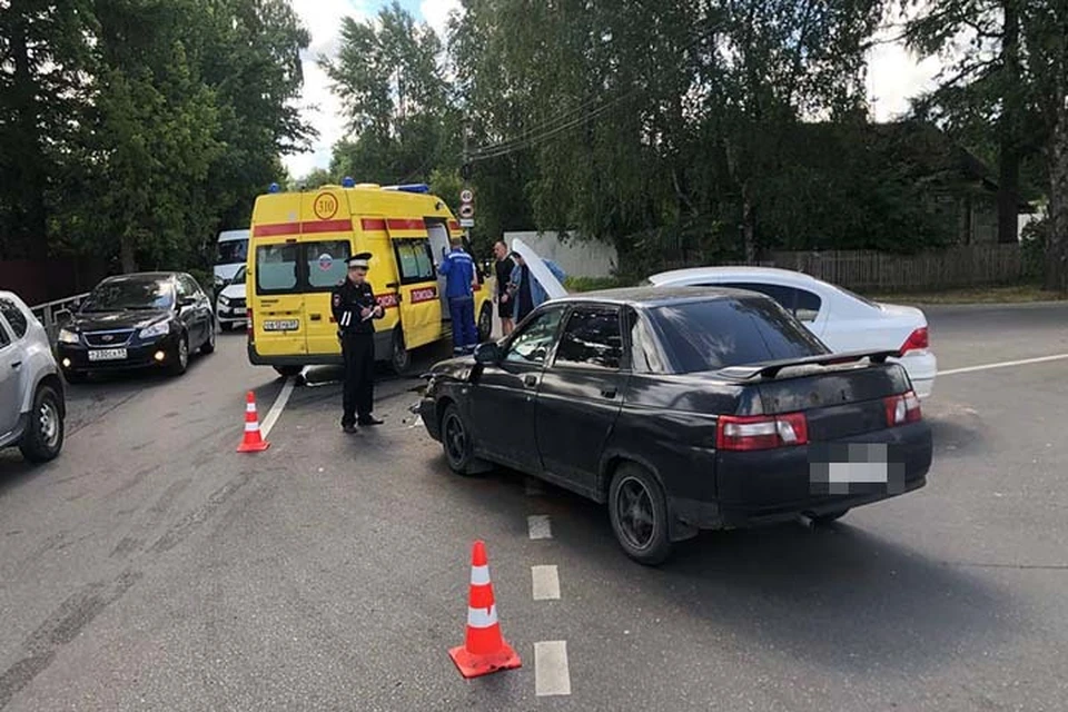 В ДТП пострадали женщина и маленький ребенок Фото: УГИБДД России по Тверской области