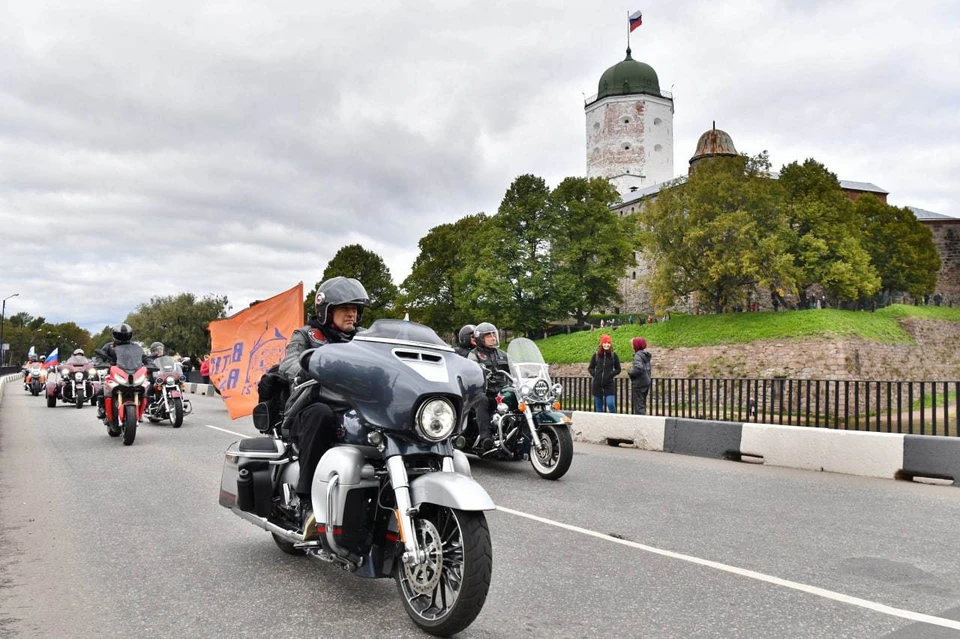 Как и в прошлом году, колонну мотопарада на Baltic Rally возглавит губернатор Александр Дрозденко. Фото: пресс-служба правительства Ленинградской области.​