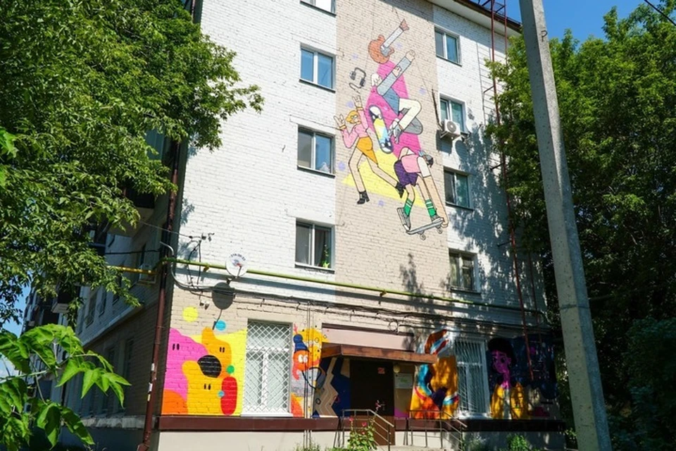 Рисунок появился на фасаде дома №43/1 по Горьковскому шоссе. Фото: пресс-служба Кировского и Московского районов Казани