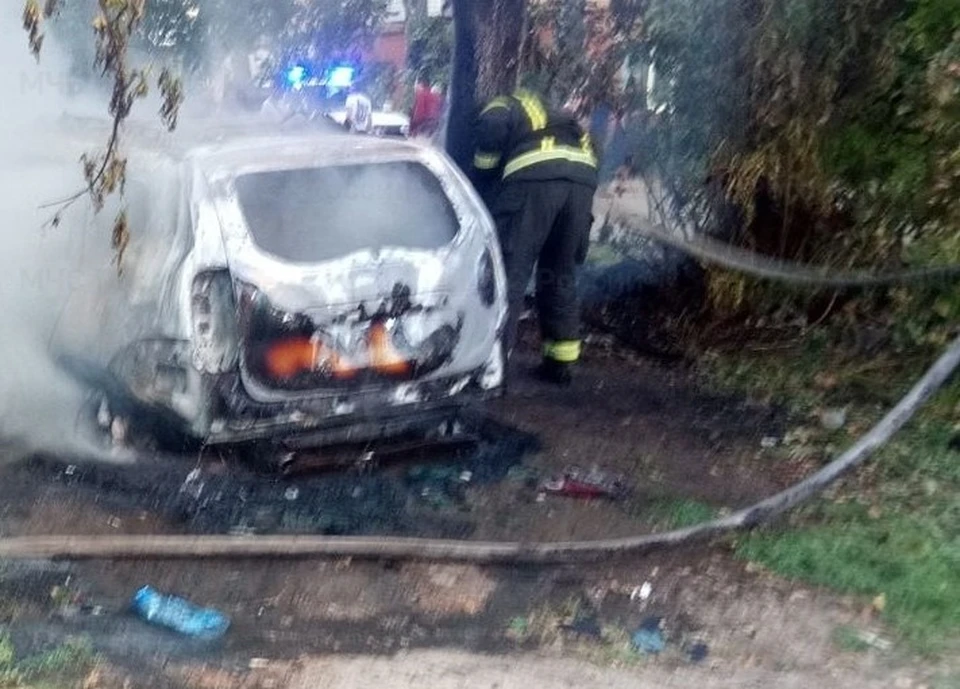 В июле сгорело четыре автомобиля и один гараж