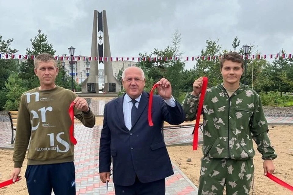 Патриотическую общественную территорию торжественно открыли в поселке Хурба