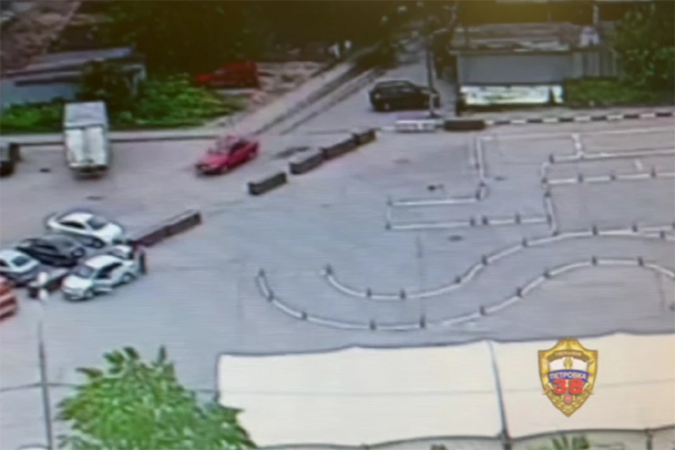 Угонщик сел в красную «Ауди» и уехал в неизвестном направлении