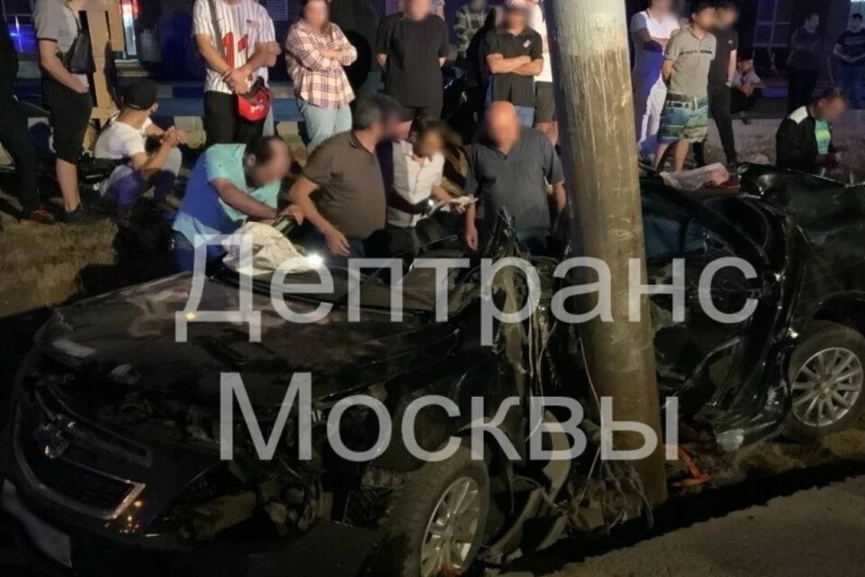 Три человека погибли в ДТП на юго-востоке Москвы, еще один человек пострадал