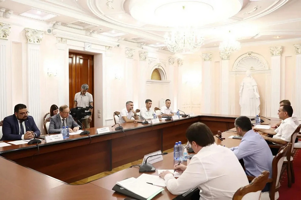 Возможность развития малой авиации на Кубани обсудили на совещании с главой региона Фото: пресс-служба администрации Краснодарского края