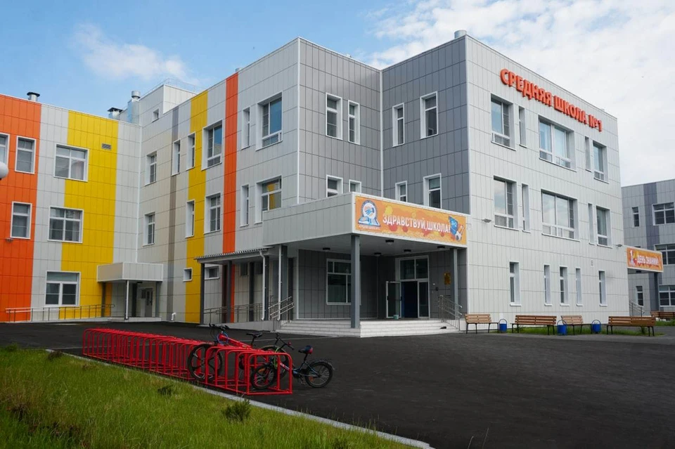 Фото района школы 17 В Кузбассе к началу учебного года открылись три новые школы - KP.RU