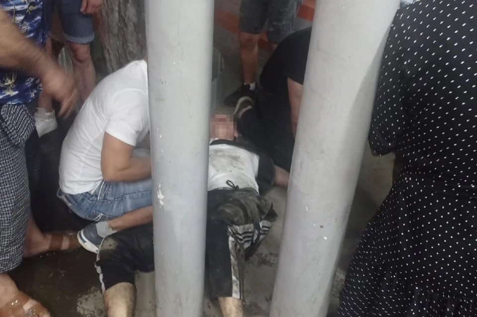 Буйного пассажира задержали прохожие