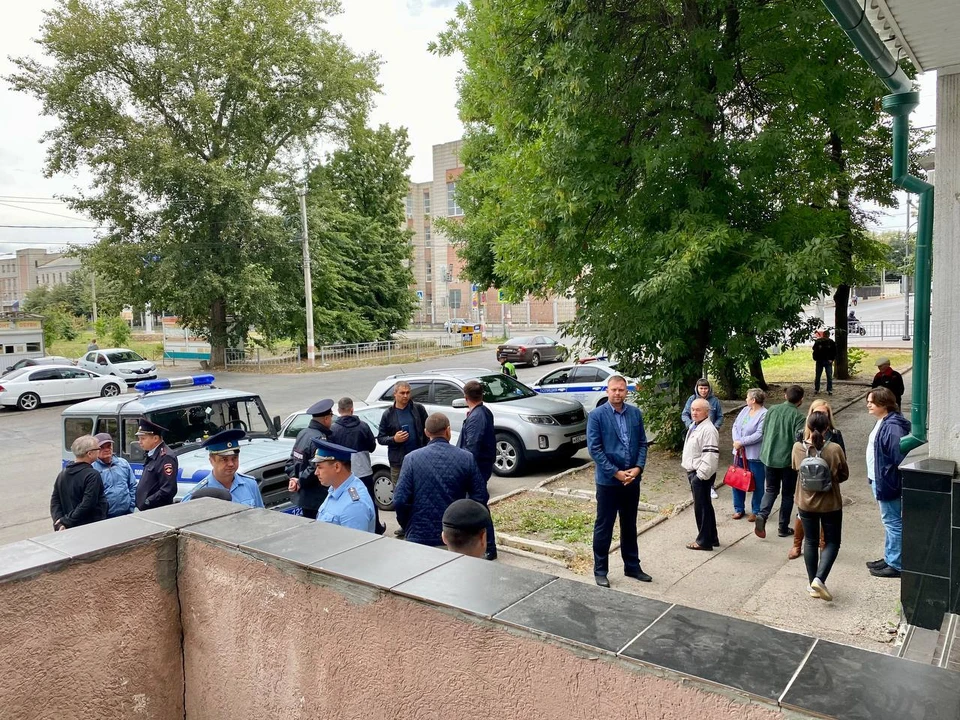 Ленинский районный суд оставил парламентария под стражей на два месяца