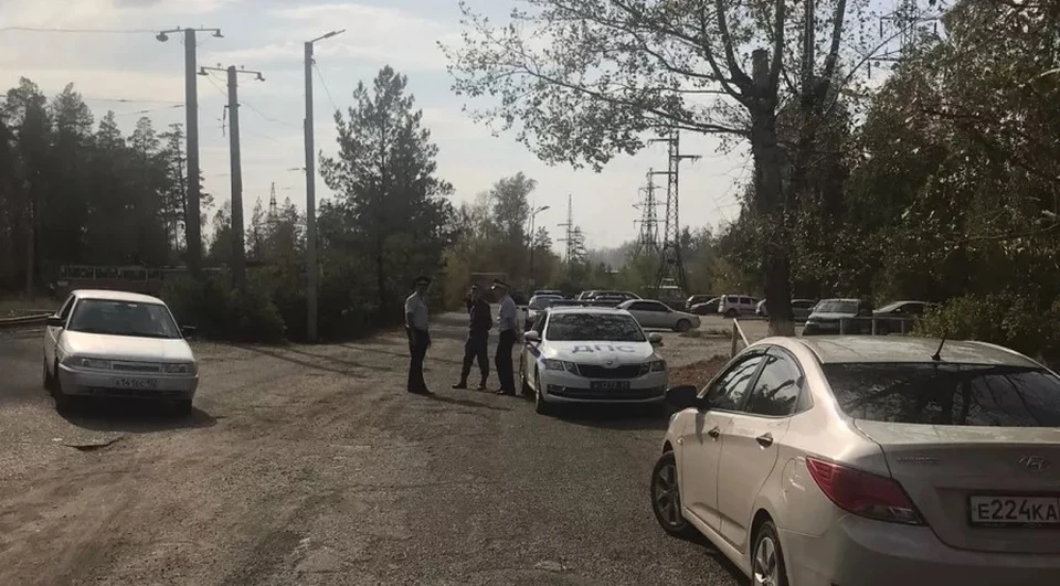 На заводе объявили эвакуацию, гудят сирены