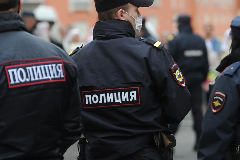 В Петербурге мужчина избил брата из-за 100 тысяч рублей