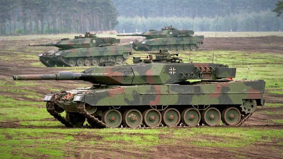 Минобороны ФРГ публично заявило об отказе поставлять Украине танки без поддержки других стран