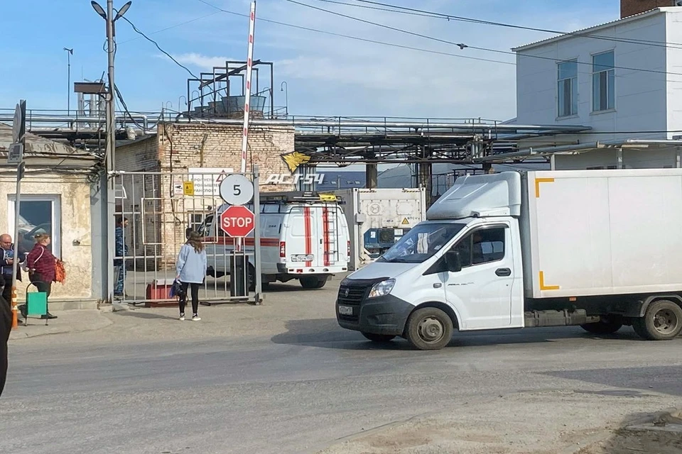 В Новосибирске на хладокомбинате произошла утечка аммиака. Фото: "АСТ-54".